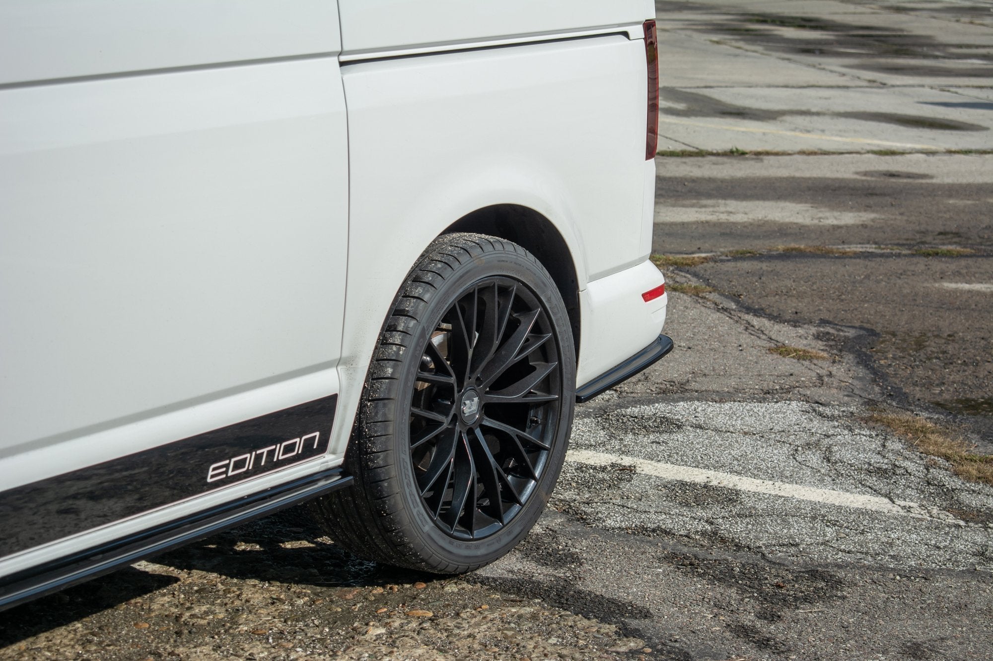 Takaosan jakajat Volkswagen T6