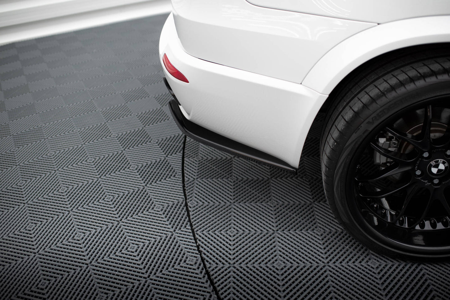 Rear side splitters for bmw x5 e70 facelit m-pack