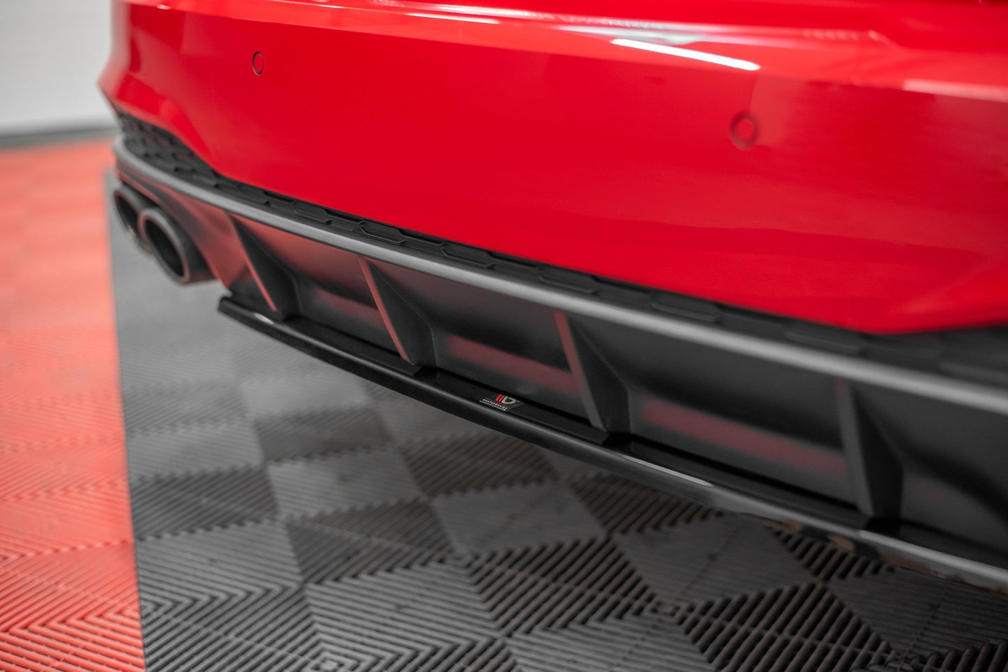 Rear splitter audi s7 c8