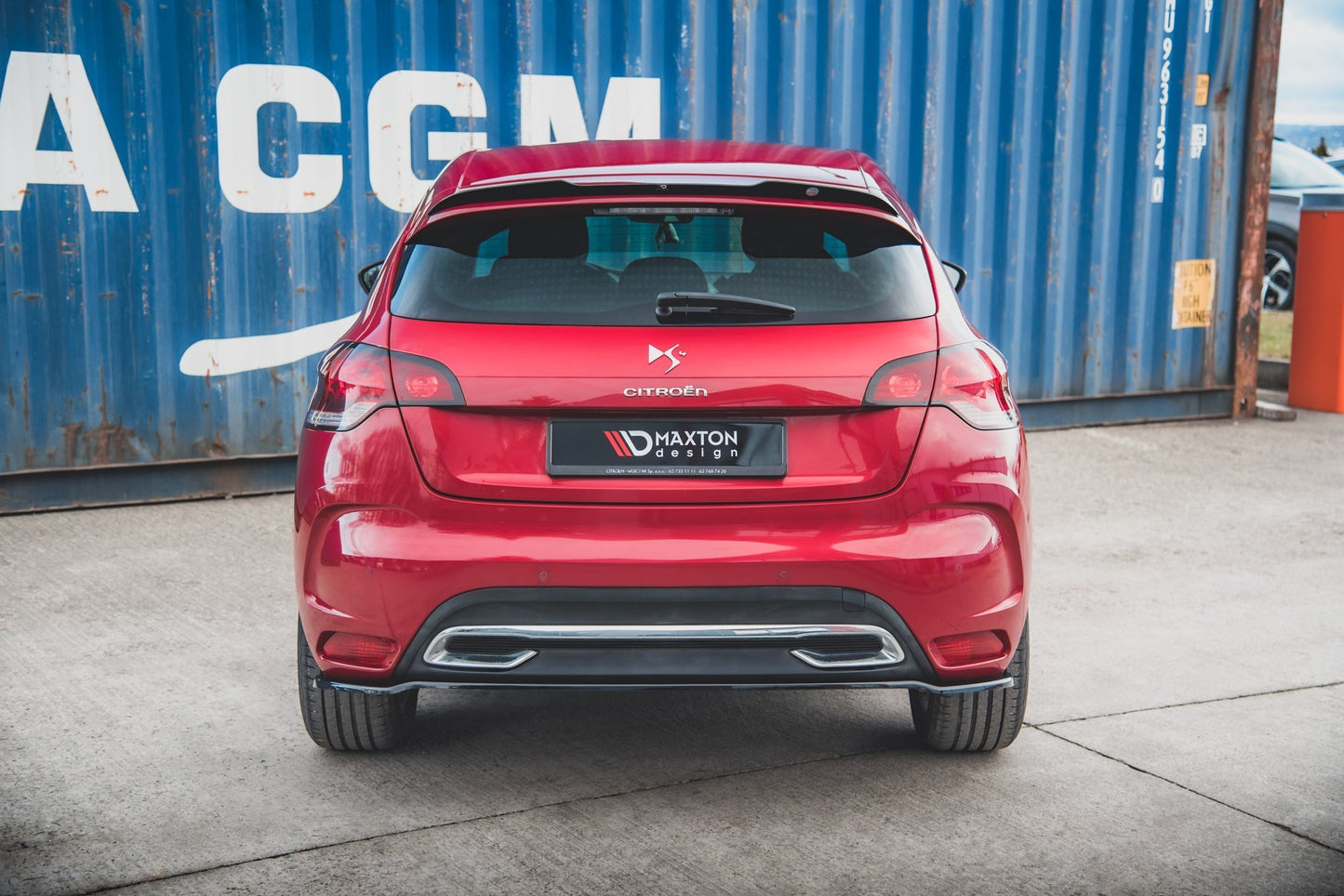 Rear splitter citroen ds4