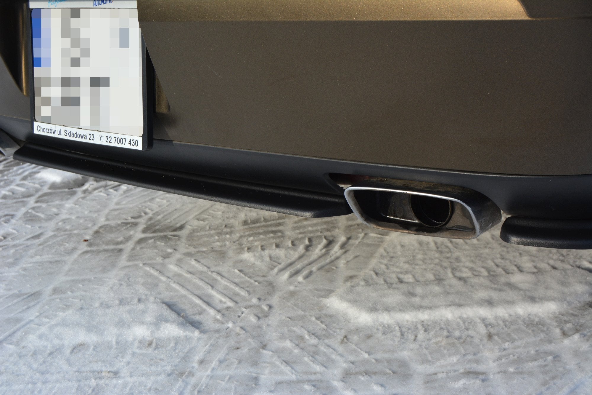 Rear splitter dodge challenger mk3. phase-i srt8 coupe (without vertical bars)