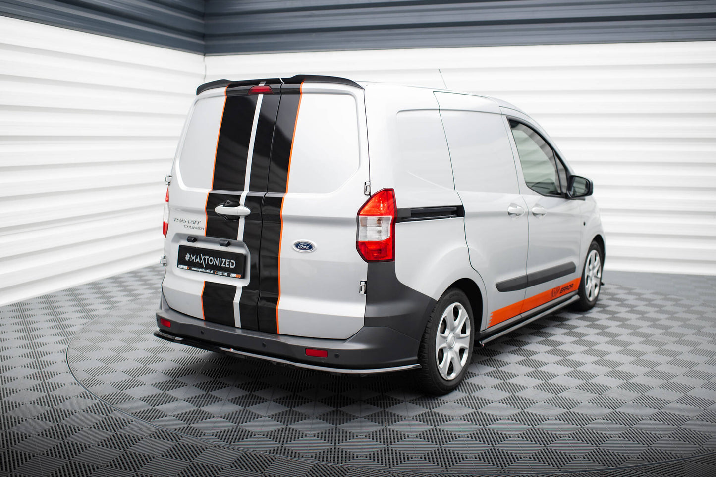 Rear splitter Ford Transit Courier MK1