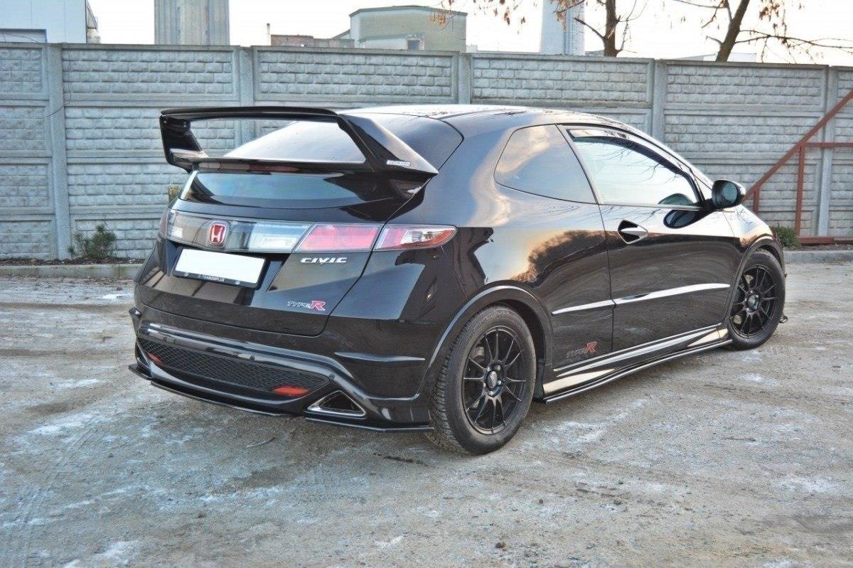 Takaosaston Honda Civic VIII -tyyppi S/R (ilman pystysuoria tankoja)