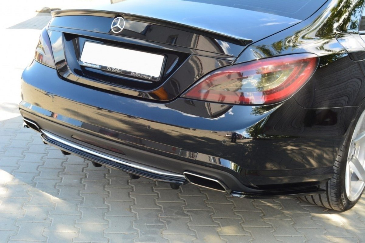 Takaosaston Mercedes CLS C218 (pystysuoralla tankolla) AMG -linja