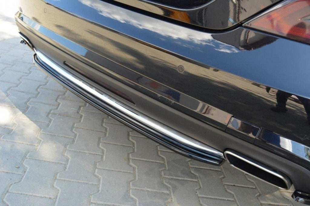 Takaosaston Mercedes CLS C218 (ilman pystysuoraa tankoa) AMG -linja