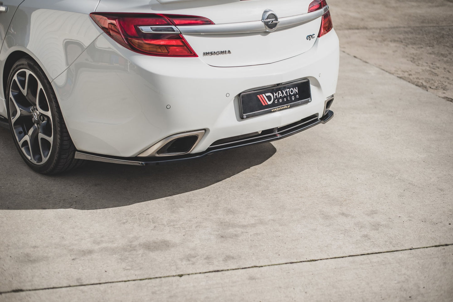 Rear splitter opel insignia mk. 1 opc facelift
