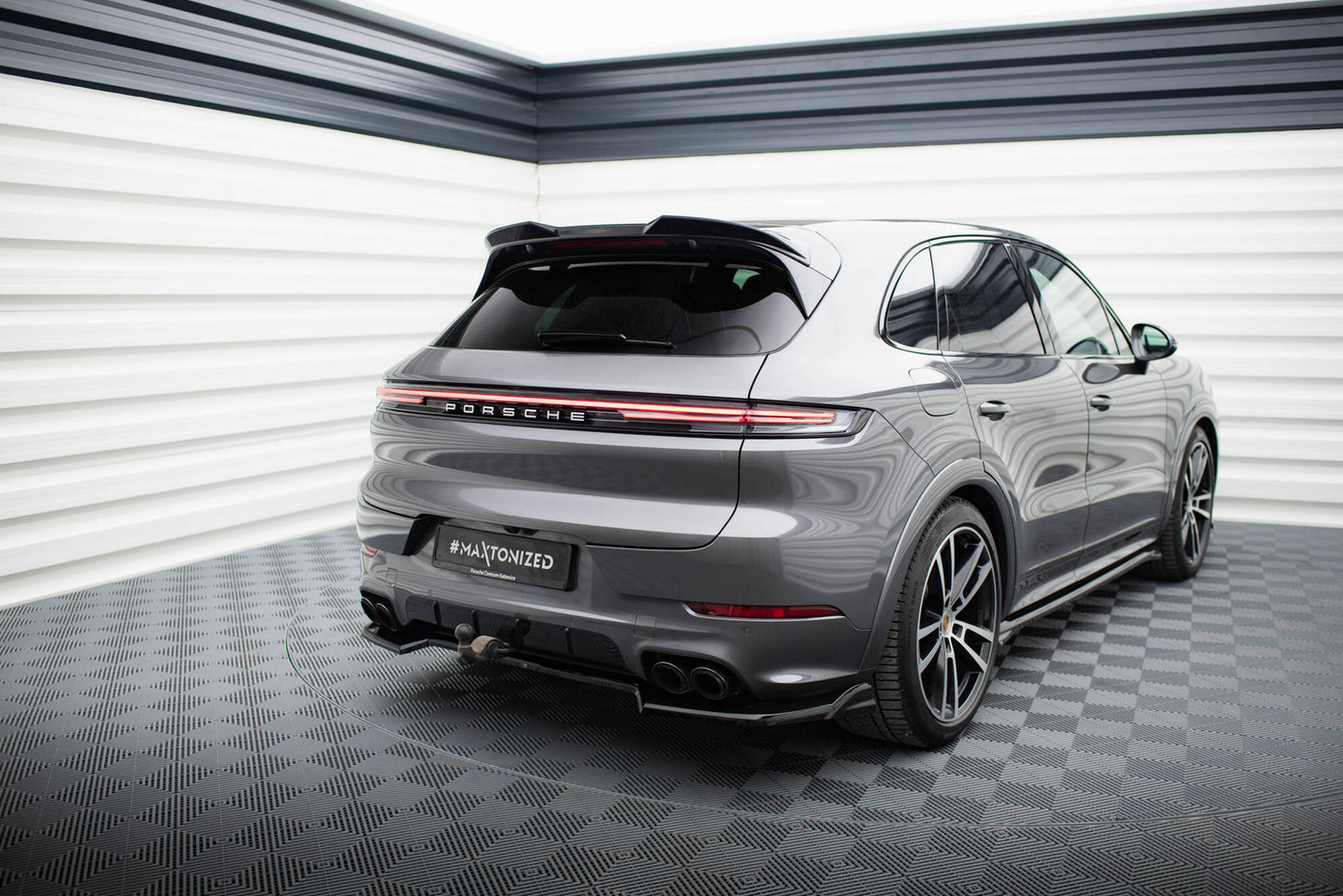 Rear Splits Porsche Cayenne SUV / Coupe MK3 Facelift