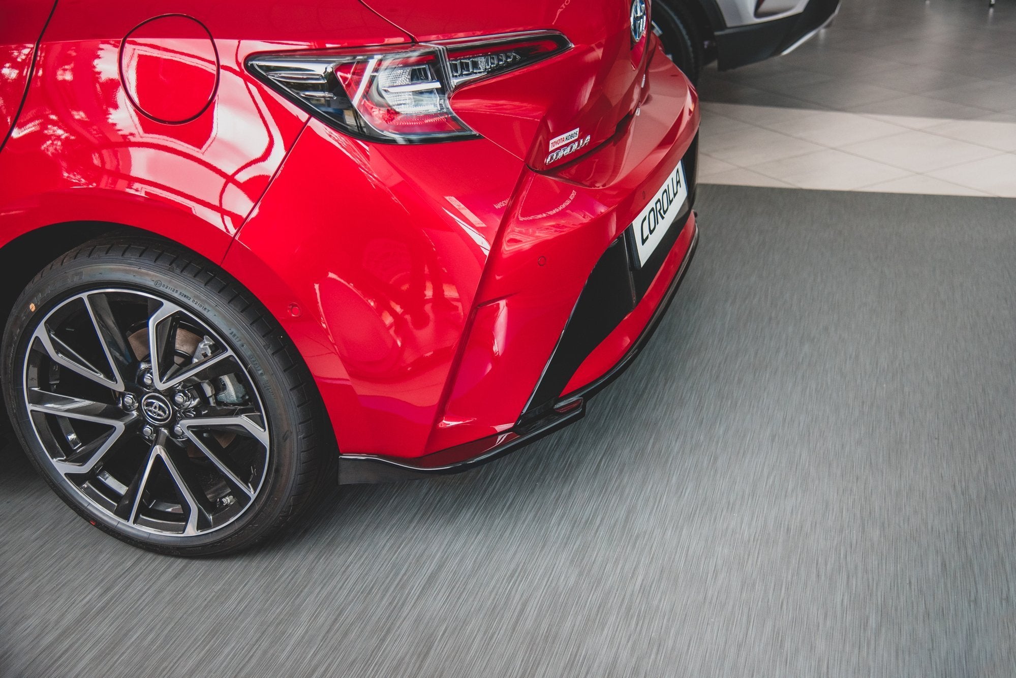 Bageste splitter Toyota Corolla XII Hatchback
