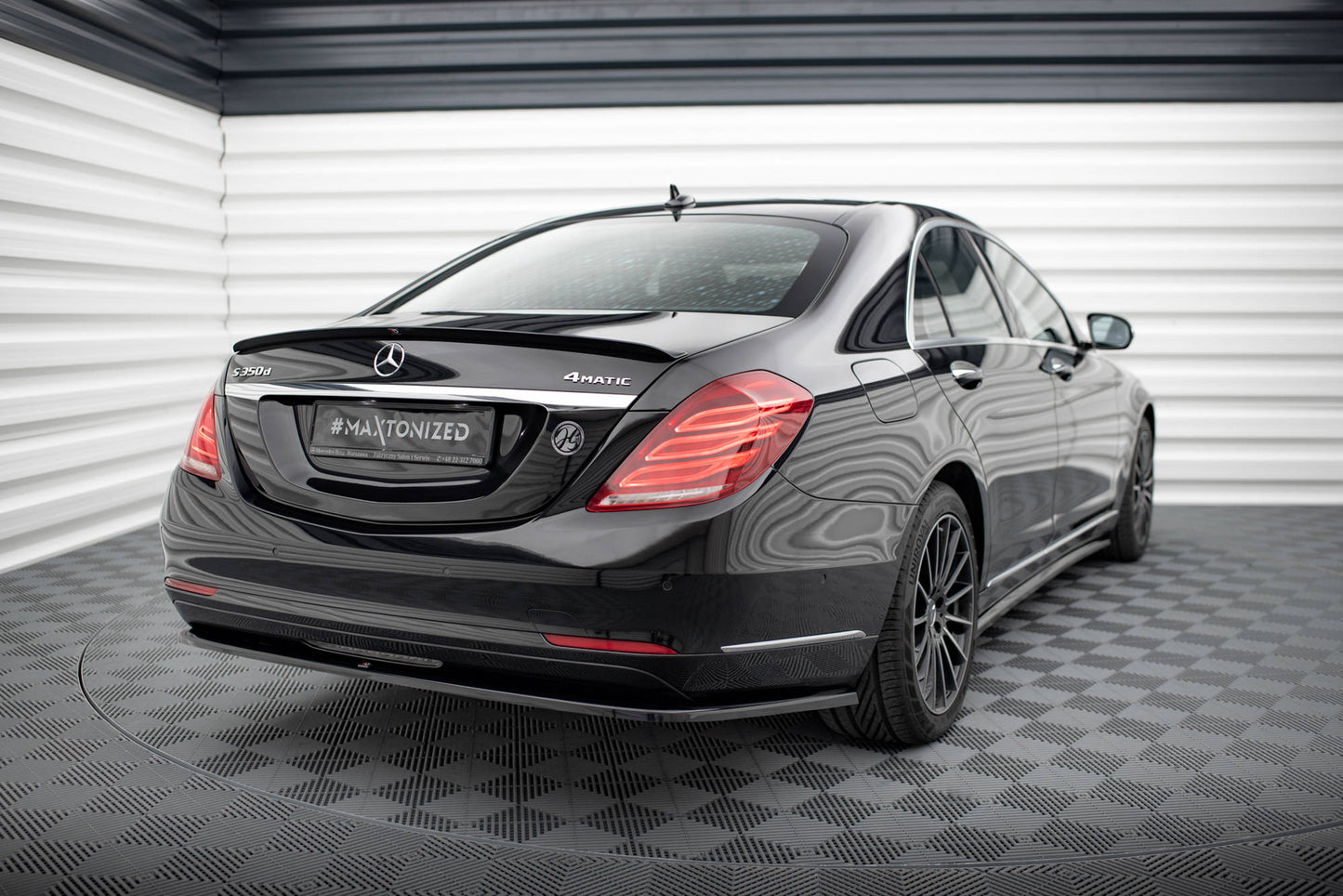 Rear splitter v.1 mercedes-benz s w222