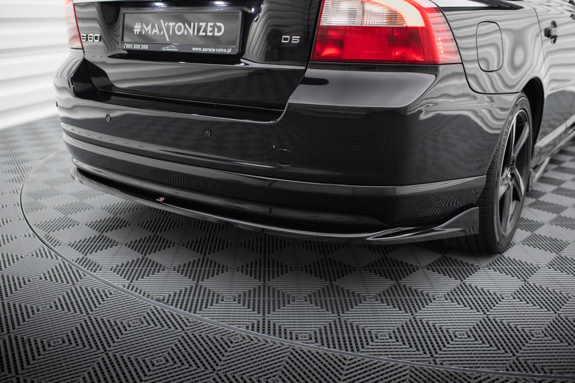 Rear splitter volvo s80 mk2