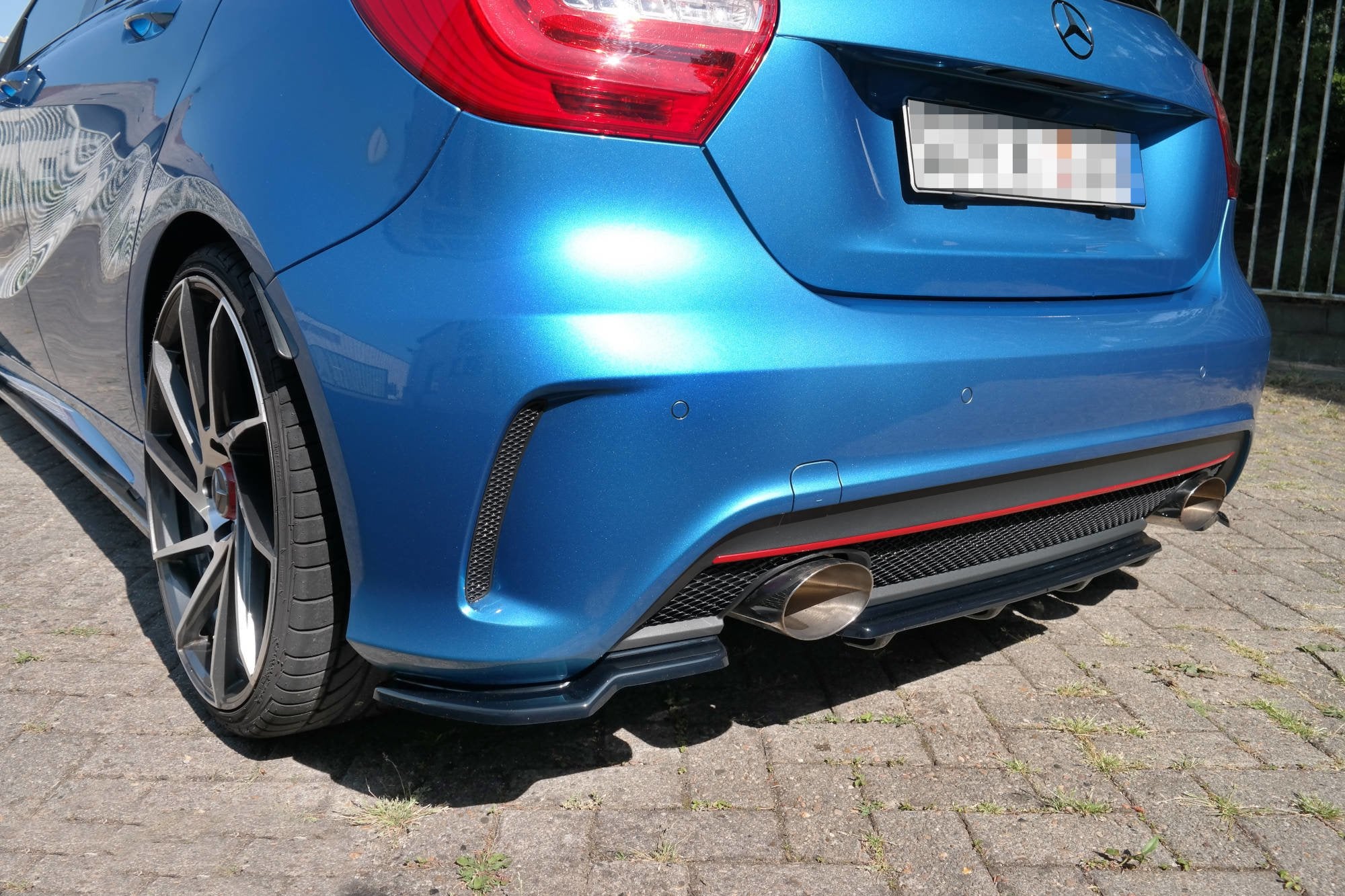 Rear splitter (with vertical bars) mercedes-benz w176 amg-line preface