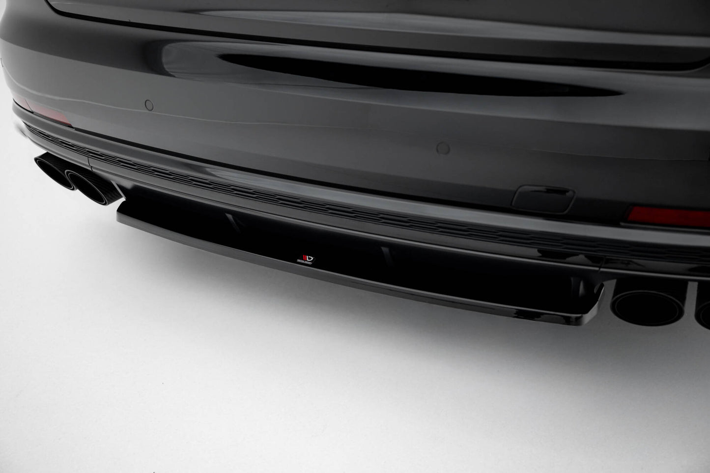 Rear splitter for audi s8 d5