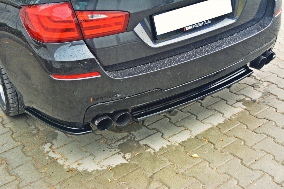 Rear splitter for bmw 5 f11 m-pack (fits two double exhaust ends)