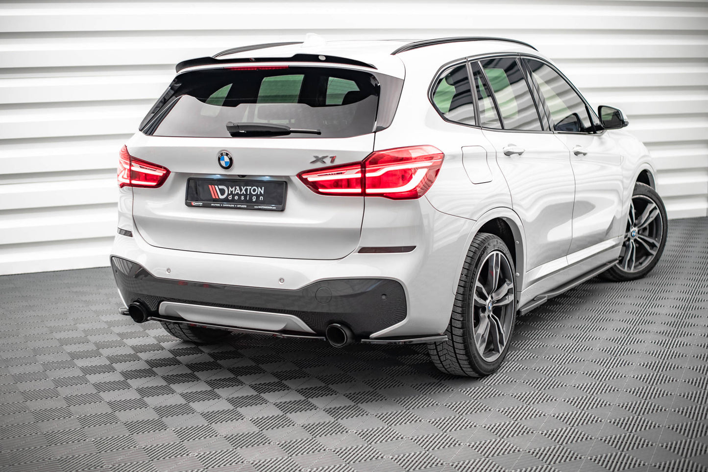 Rear splitter for bmw x1 m-pack f48