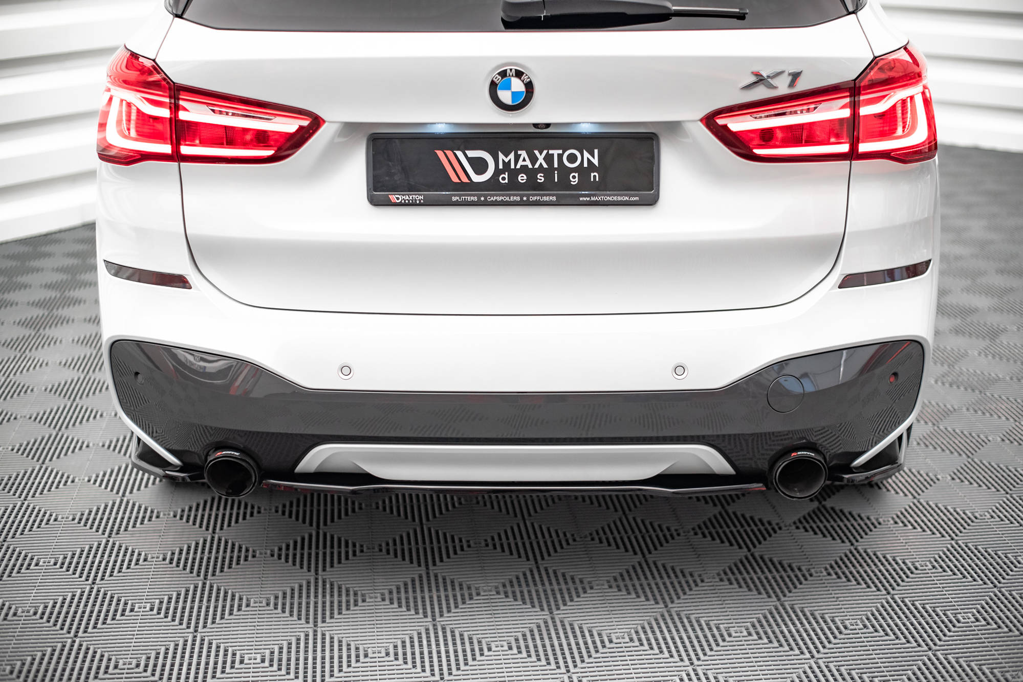Takaosat BMW X1 M-M-Pack F48: lle