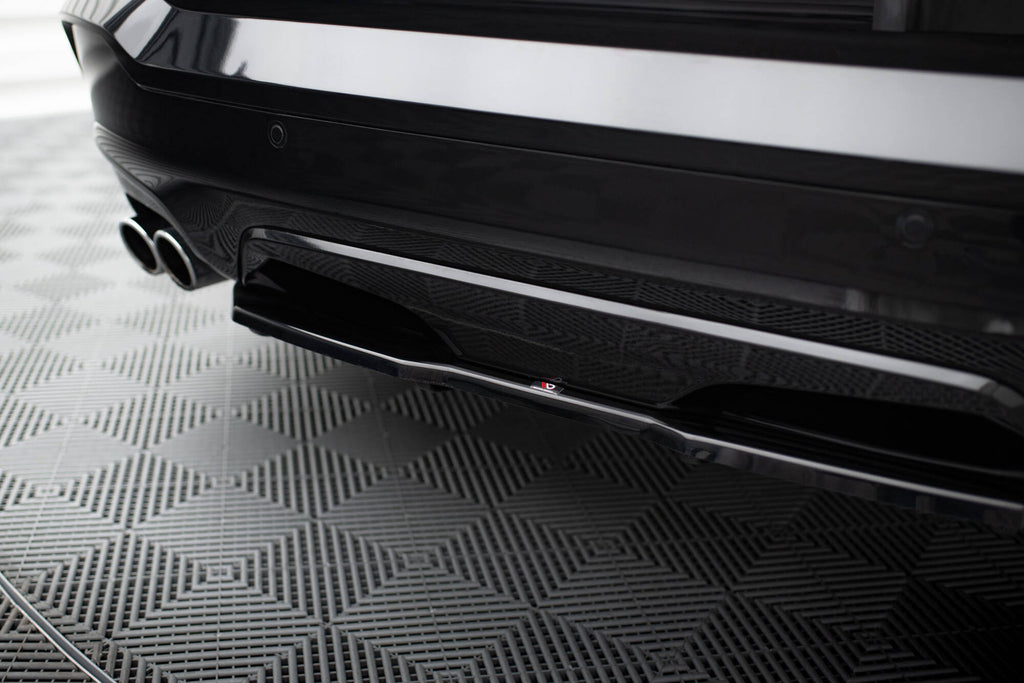 Takaosaston BMW x4 m-pakkaukselle (pystysuoralla palkilla)