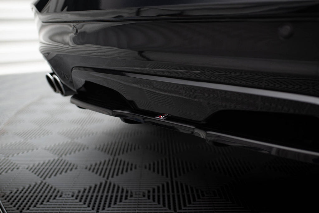Takaosaston BMW x4 m-pakkaukselle (pystysuoralla palkilla)