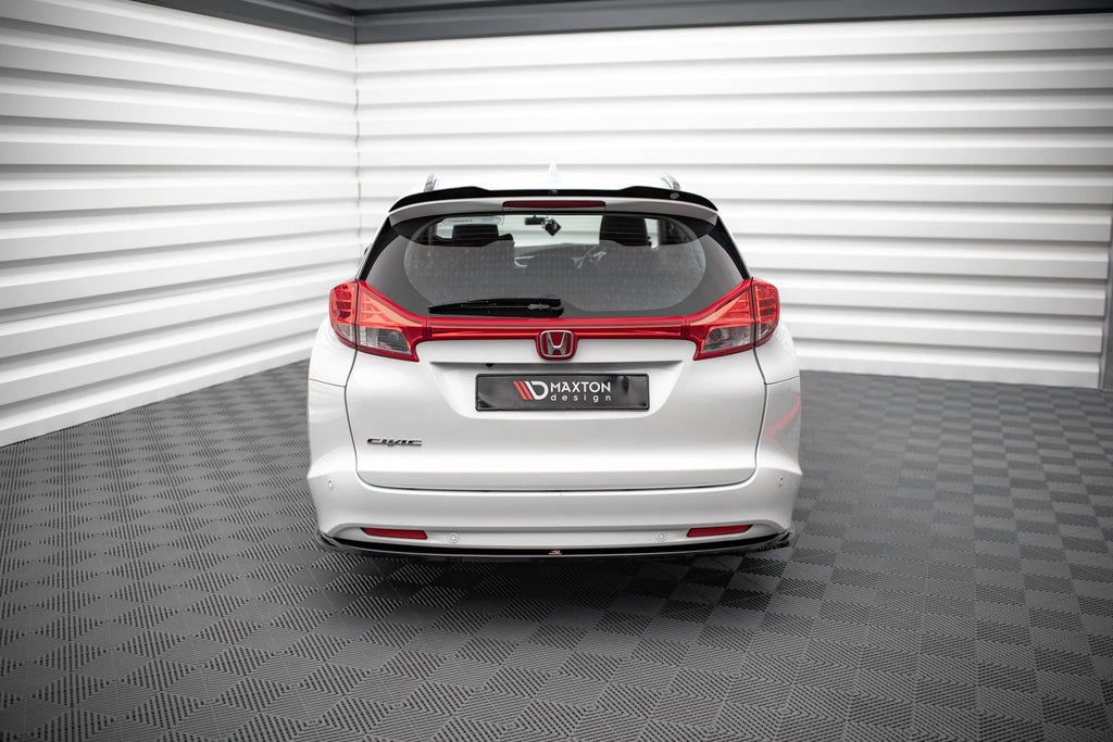 Honda Civic Tourer MK9: n takaosasto