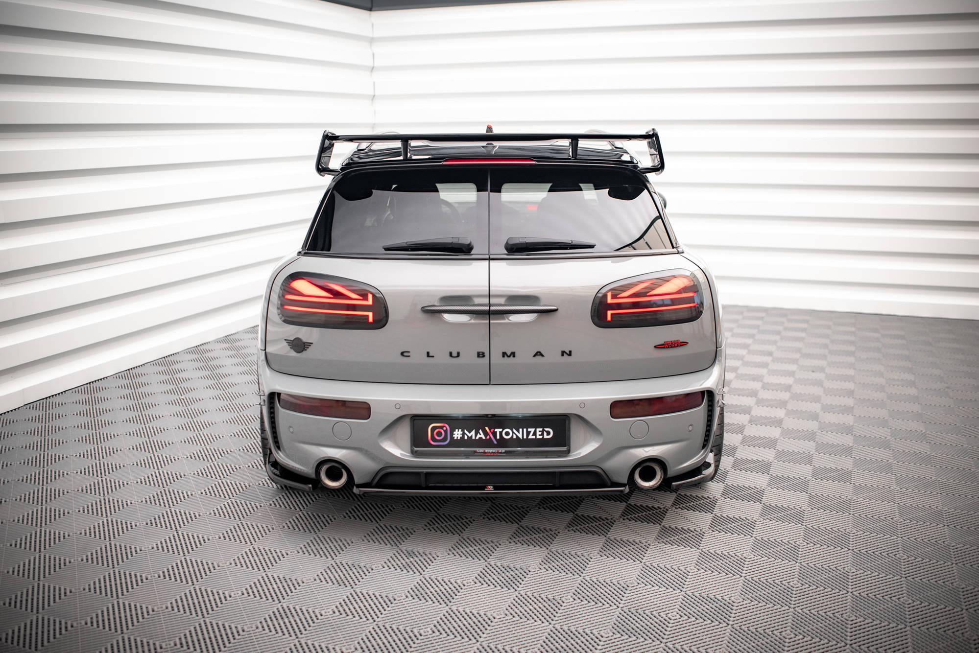 Takasplitteri Mini Cooper Clubman John Cooper Works F54 faceliftille