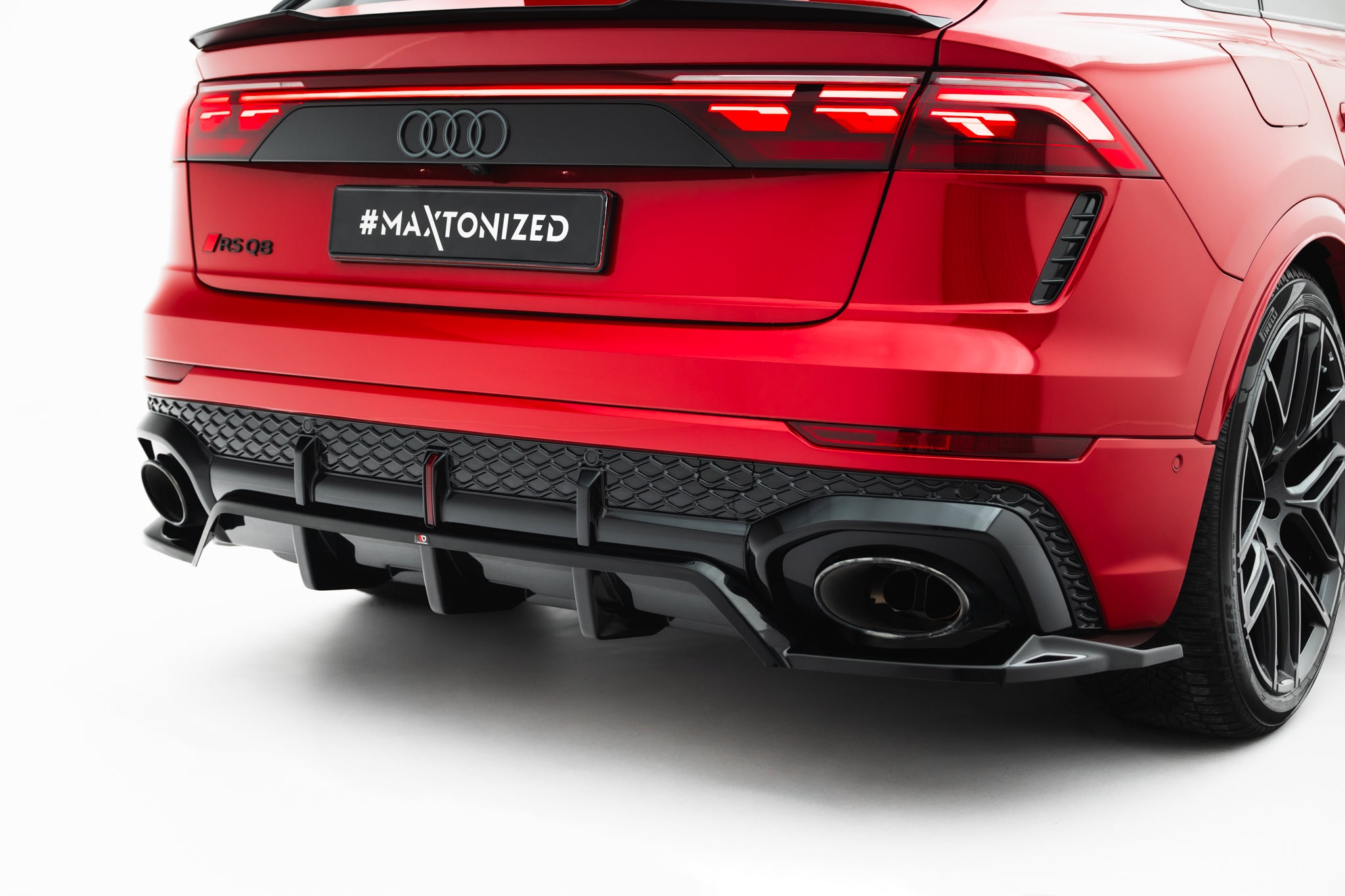 Rear splitter (with vertical bars) audi rsq8 mk1 facelift