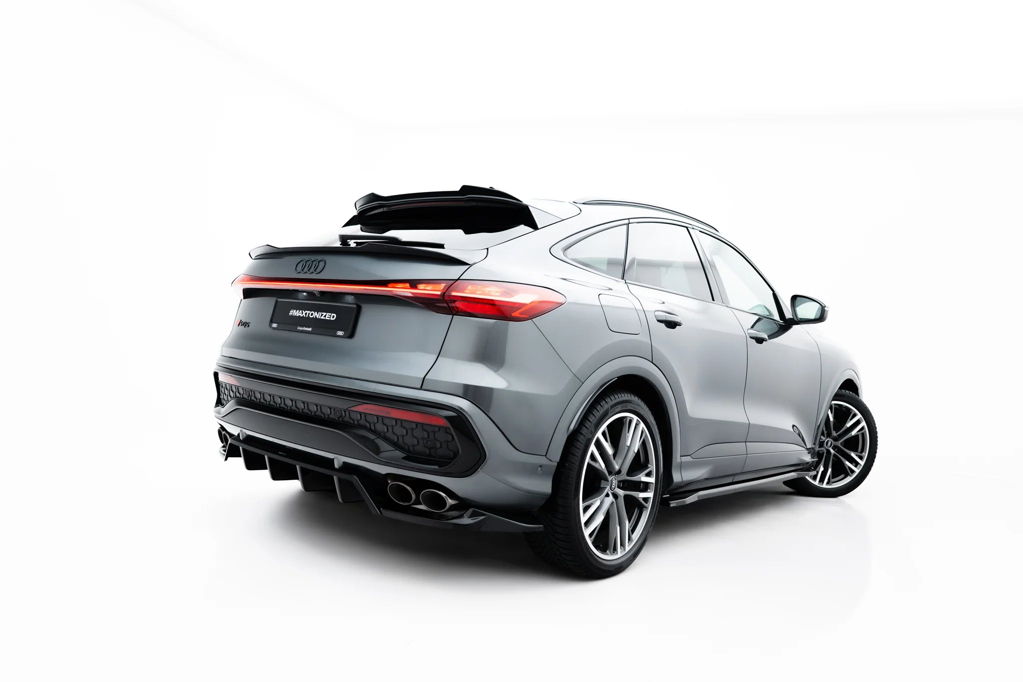 Rear splitter (with vertical bars) audi sq5 sportback / suv mk3