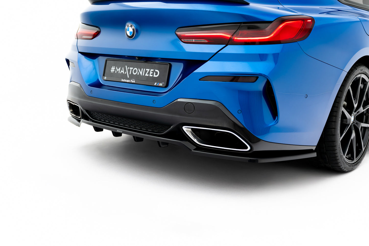Rear splitter (with vertical bars) bmw 8 coupe m-pack g15