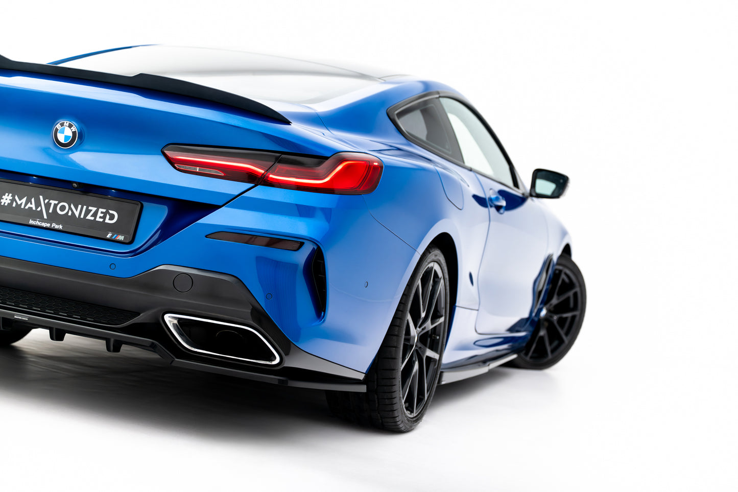 Rear splitter (with vertical bars) bmw 8 coupe m-pack g15