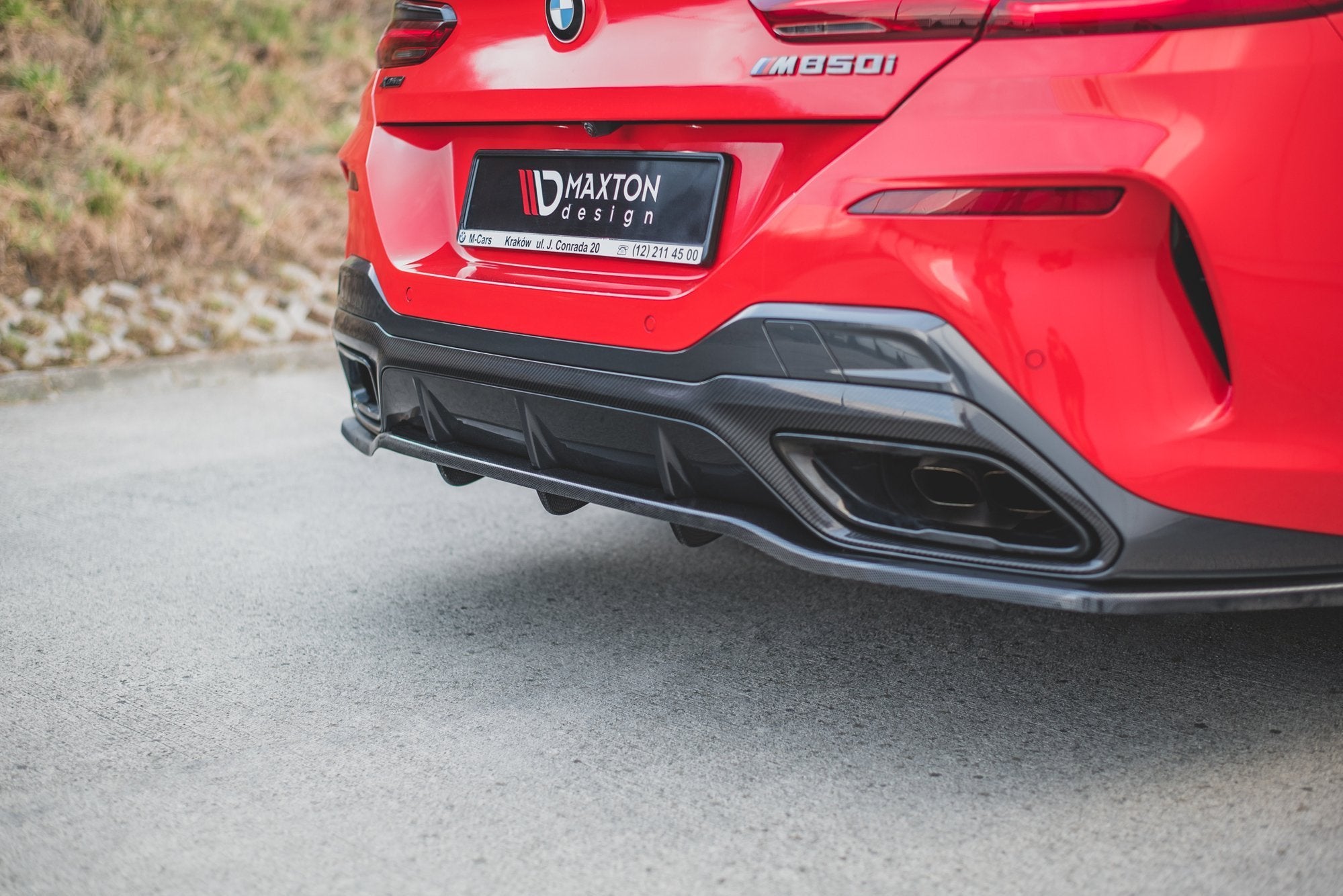 Bageste splitter (med lodrette stænger) BMW 8 coupe m-pack G15
