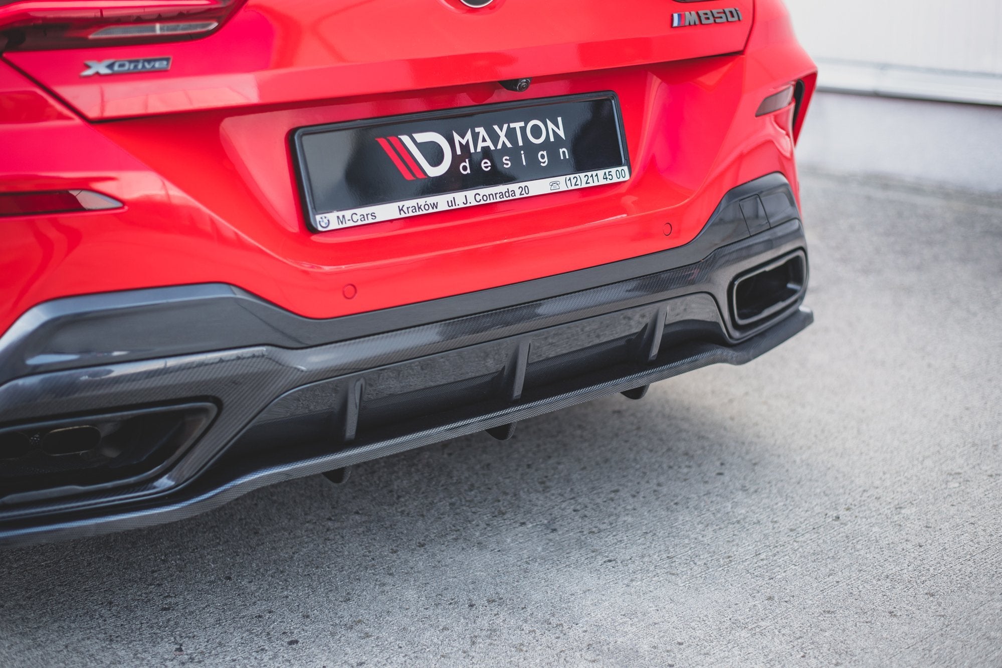 Bageste splitter (med lodrette stænger) BMW 8 coupe m-pack G15