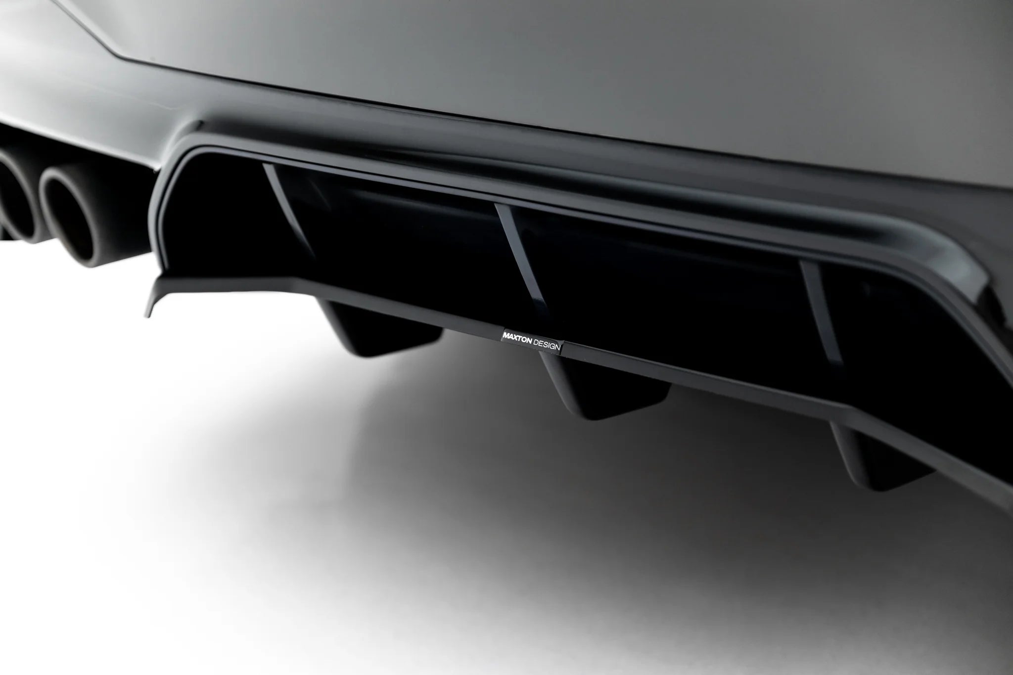 Rear splitter (with vertical bars) bmw m5 f90 / f90 facelift