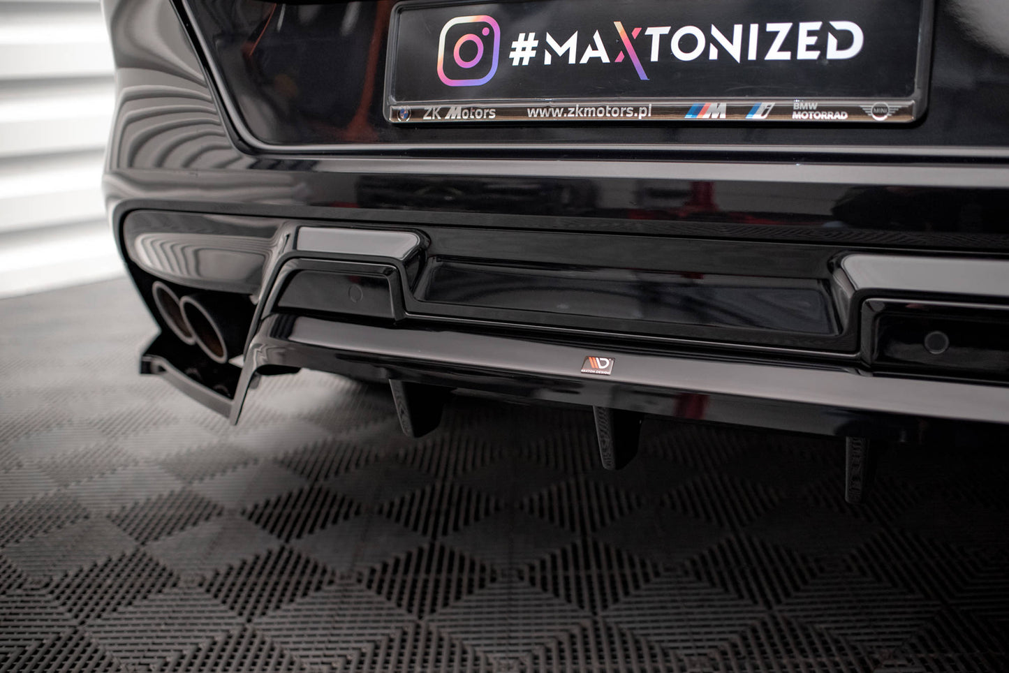 Rear splitter (with vertical bars) bmw x6 m f96