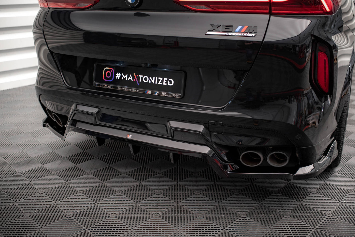 Rear splitter (with vertical bars) bmw x6 m f96