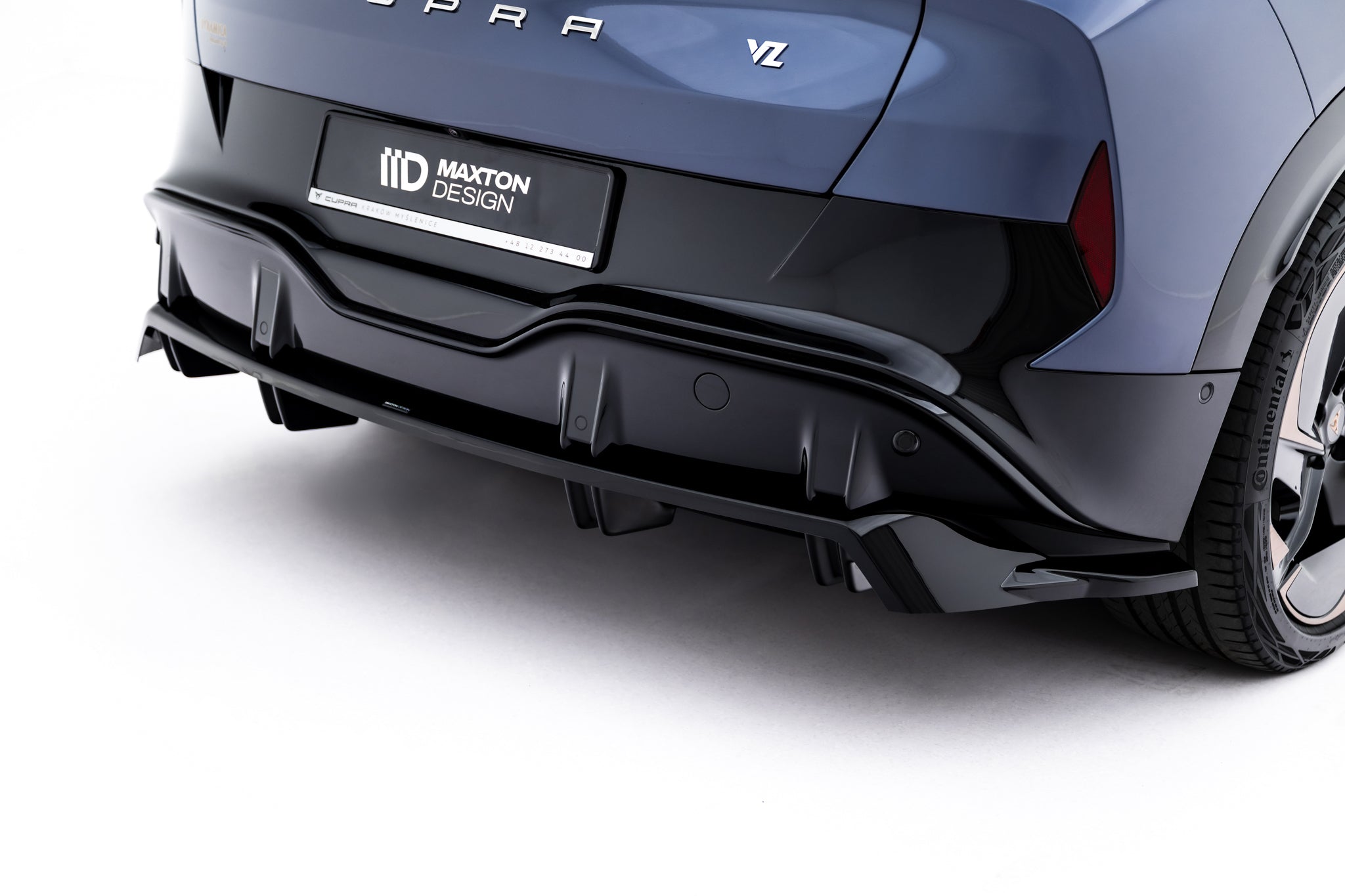Takasplitteri (pystypalkkien kanssa) cupra tavascan mk1