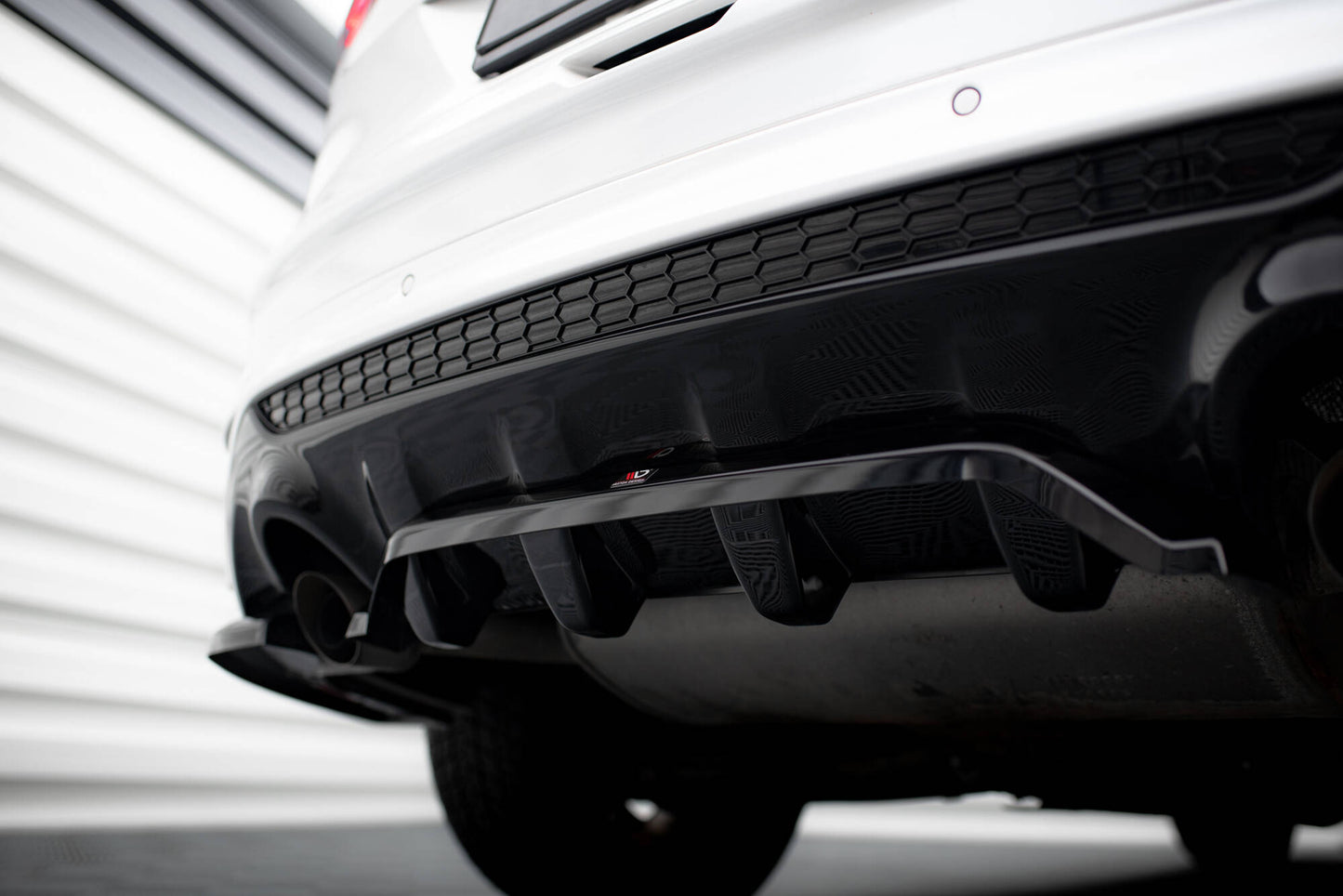 Rear splitter (with vertical bars) ford kuga st-line mk2