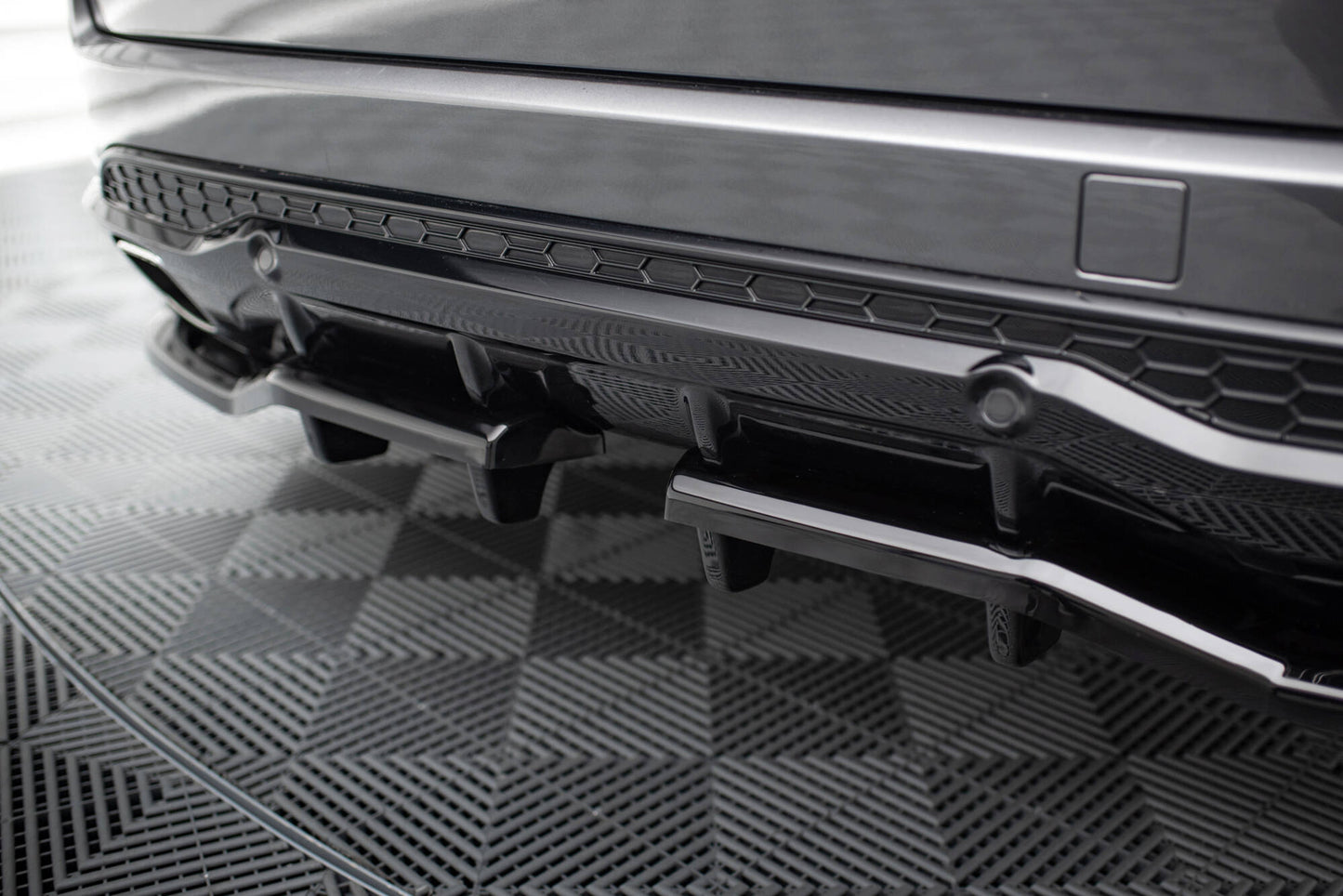 Rear splitter (with vertical bars) Ford S-MAX ST-LINE MK2
