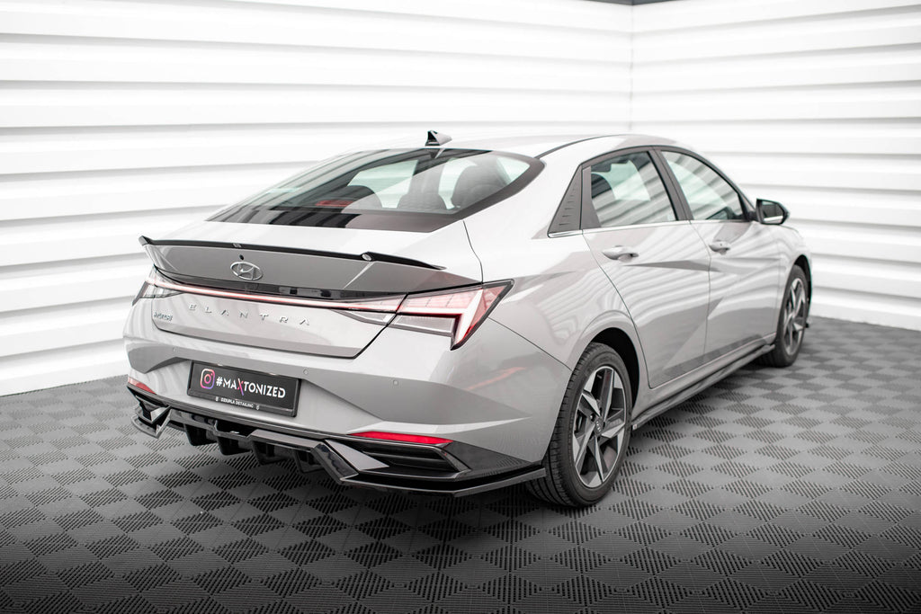 Takaosaston (pystysuorien tankojen kanssa) Hyundai Elantra MK7