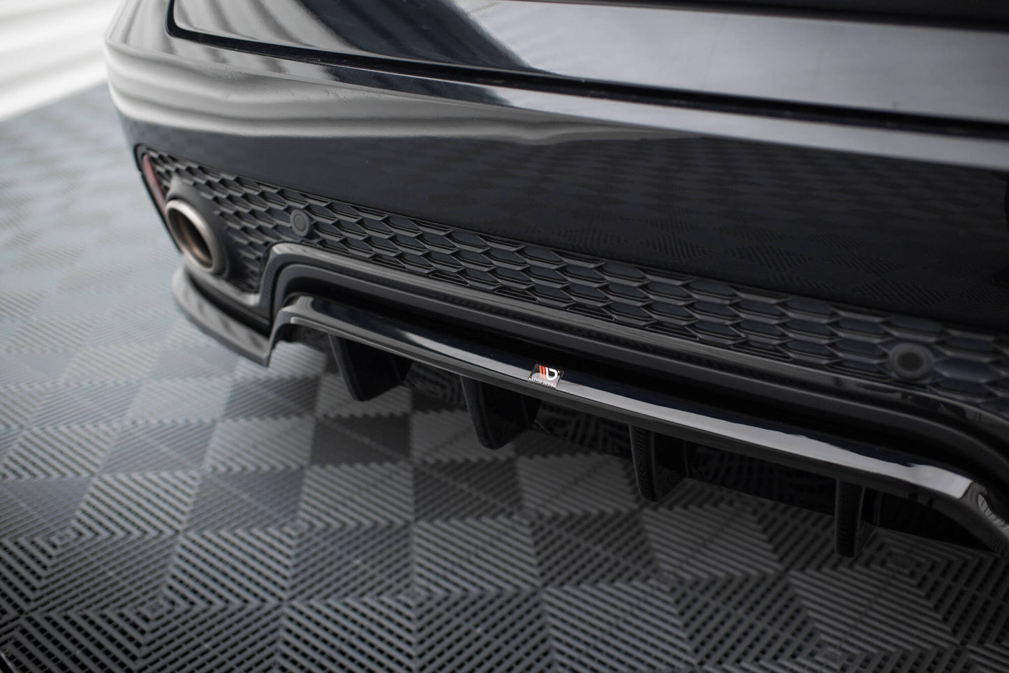 Rear splitter (with vertical bars) jaguar e-pace r-dynamic mk1