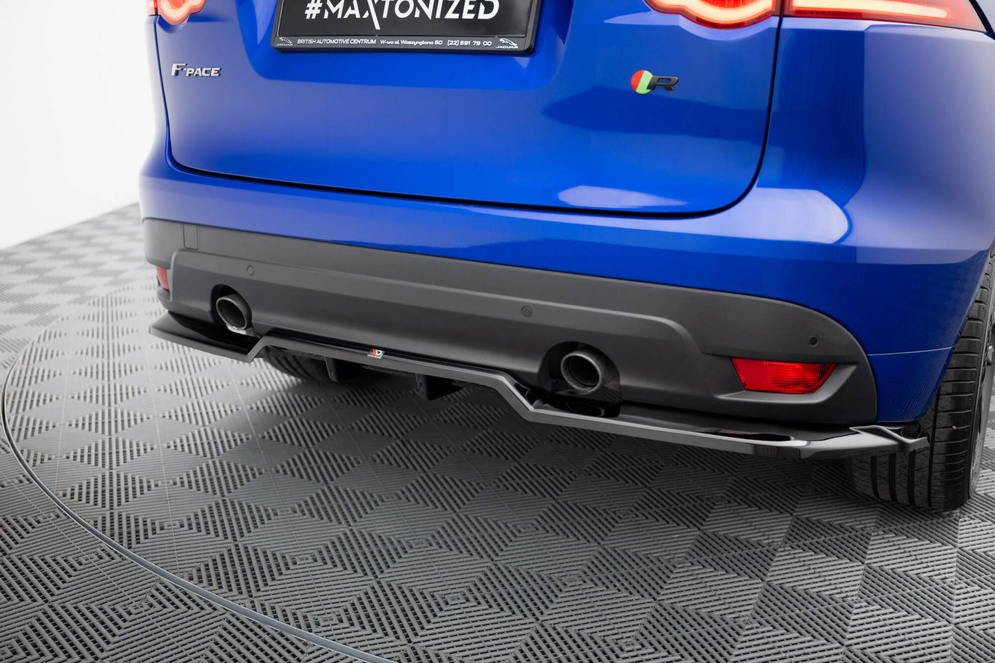 Rear splitter (with vertical bars) jaguar f-pace r-sport mk1
