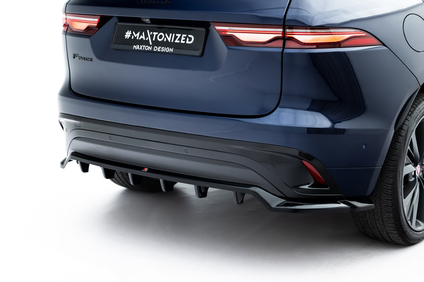 Rear splitter (with vertical bars) jaguar f-pace r-sport mk1 facelift