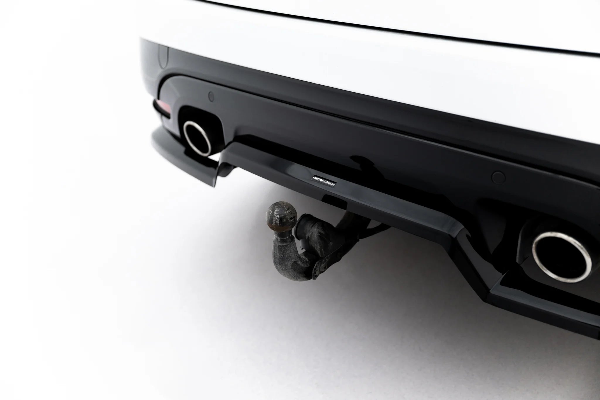 Rear splitter (with vertical bars) jaguar f-pace s x761