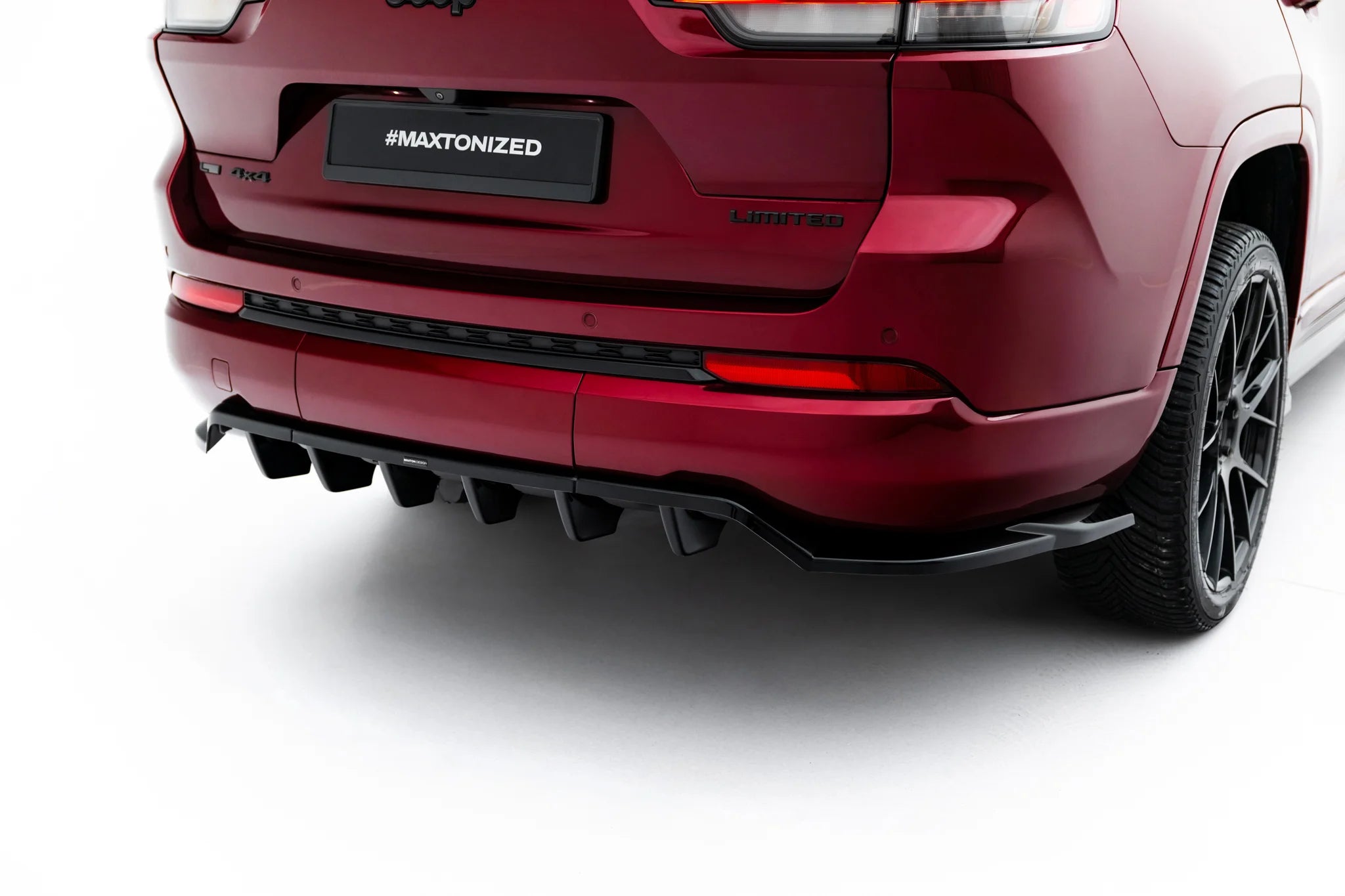 Rear splitter (with vertical bars) jeep grand cherokee l mk5