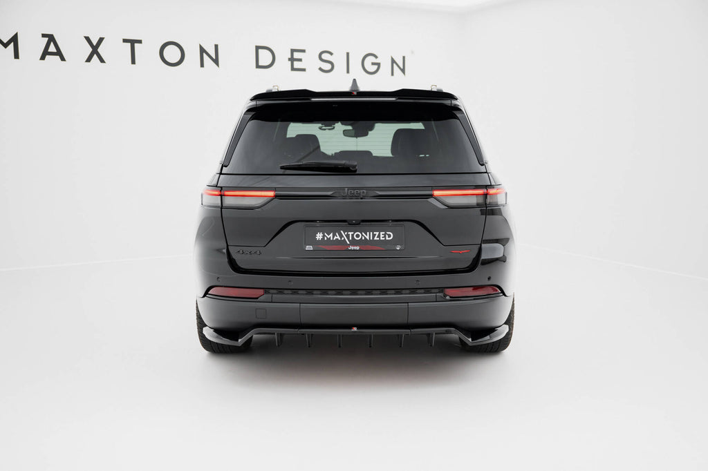 Takaosaston (pystysuorien tankojen kanssa) Jeep Grand Cherokee Trailhawk MK5