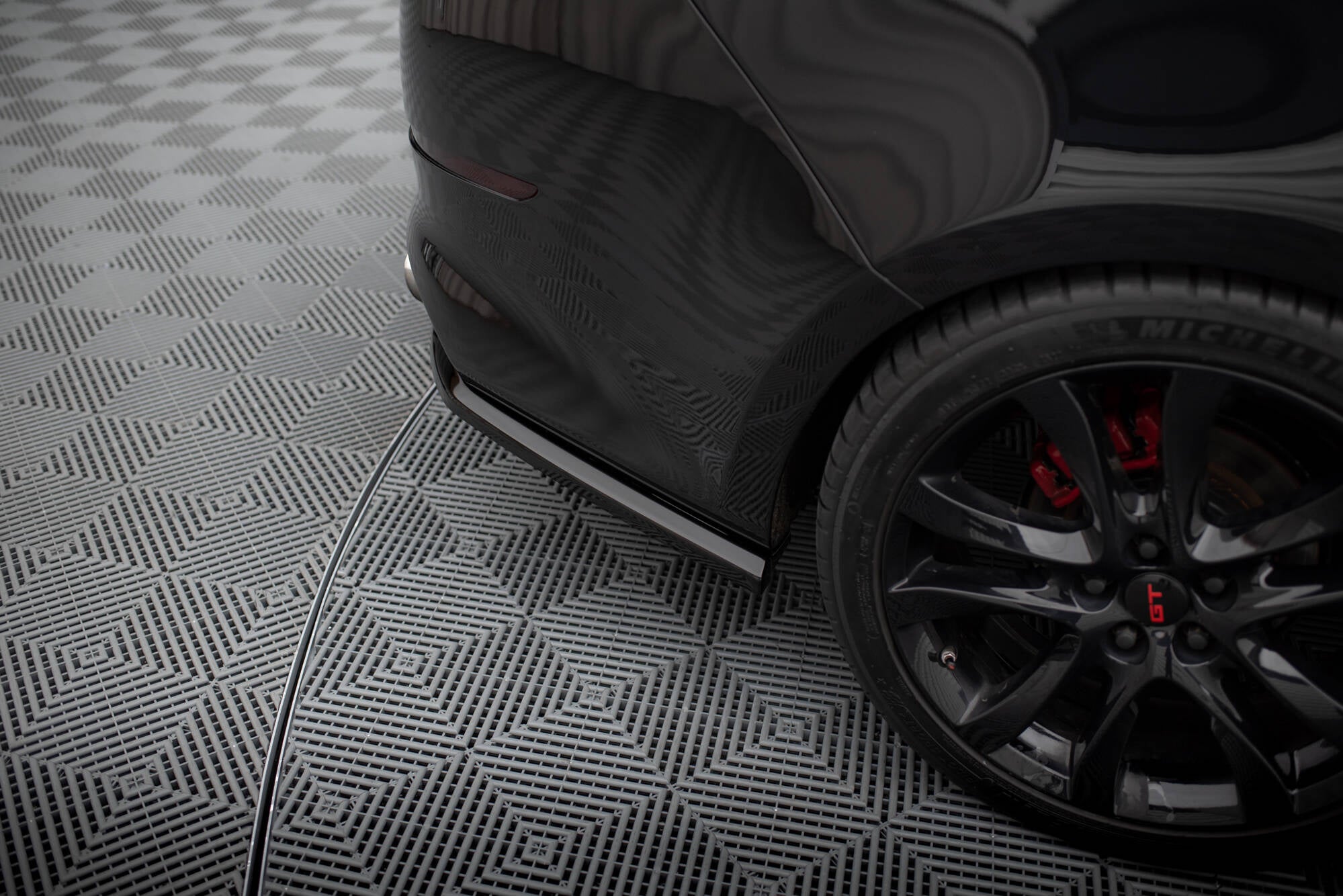 Rear splitter (with vertical bars) kia optima mk3