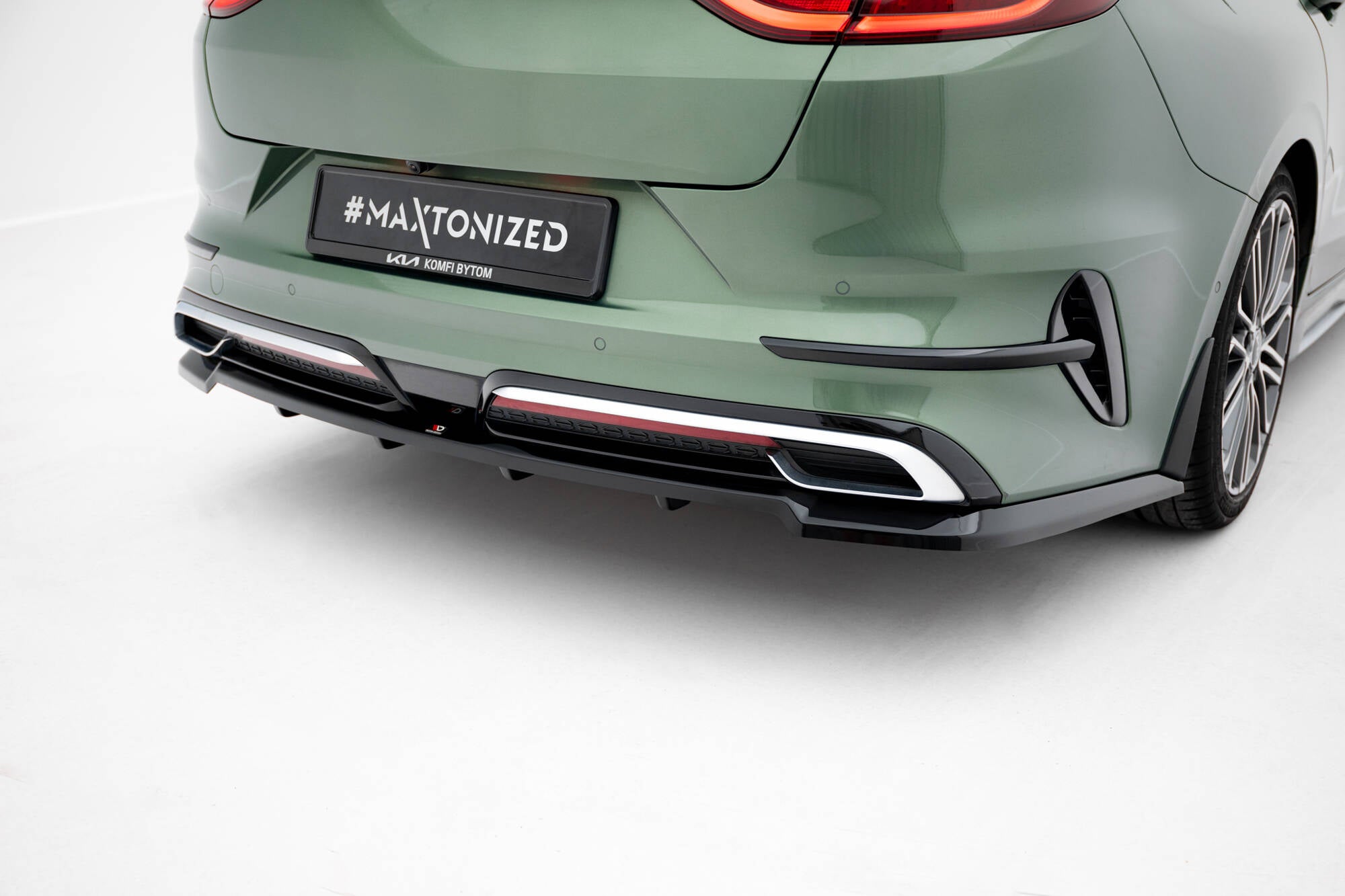 Rear splitter (with vertical bars) kia proceed gt-line mk1 facelift