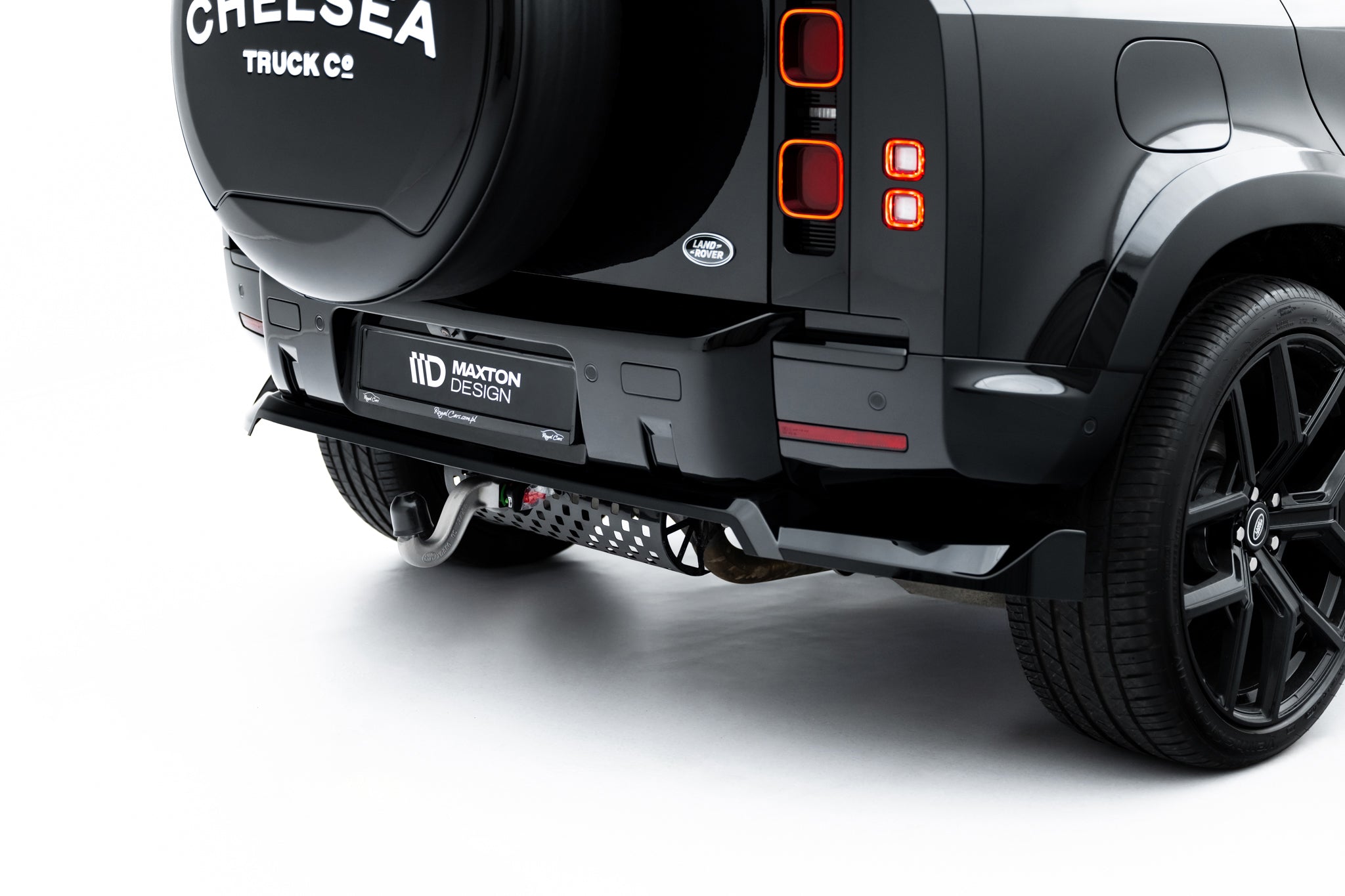 Takasplitteri (pystypalkkien kanssa) Land Rover Defender mk4