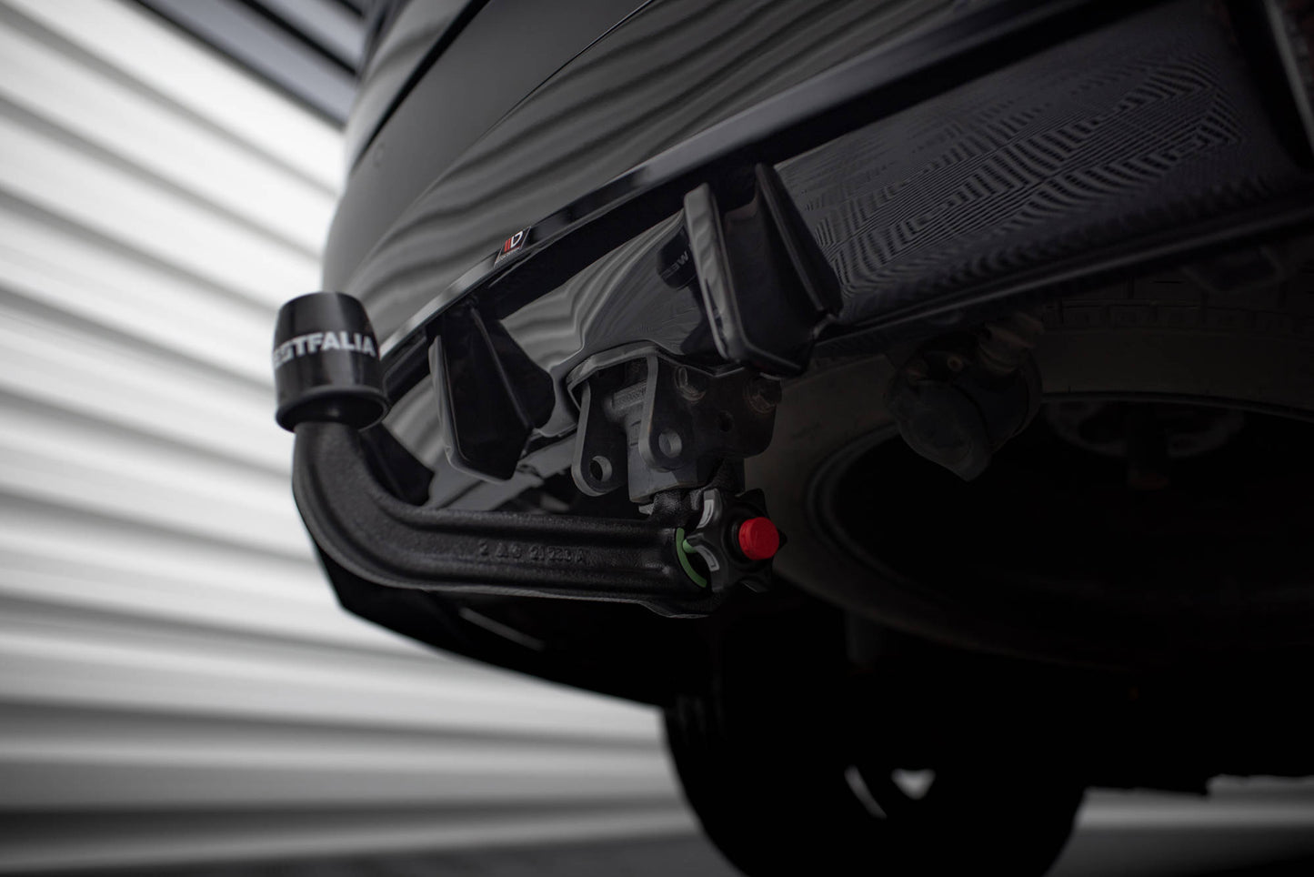 Rear splitter (with vertical bars) land rover discovery hse mk5