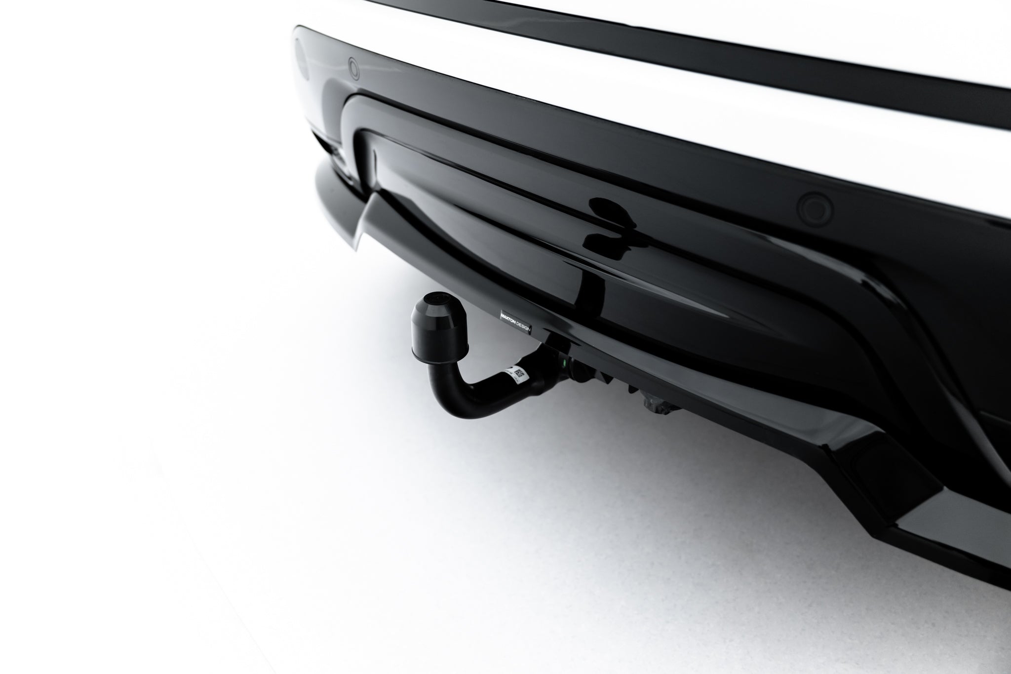 Rear splitter (with vertical bars) land rover range rover evoque dynamic mk2