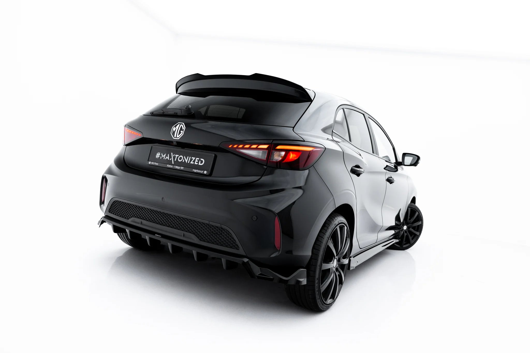 Rear splitter (with vertical bars) mg 3 mk1