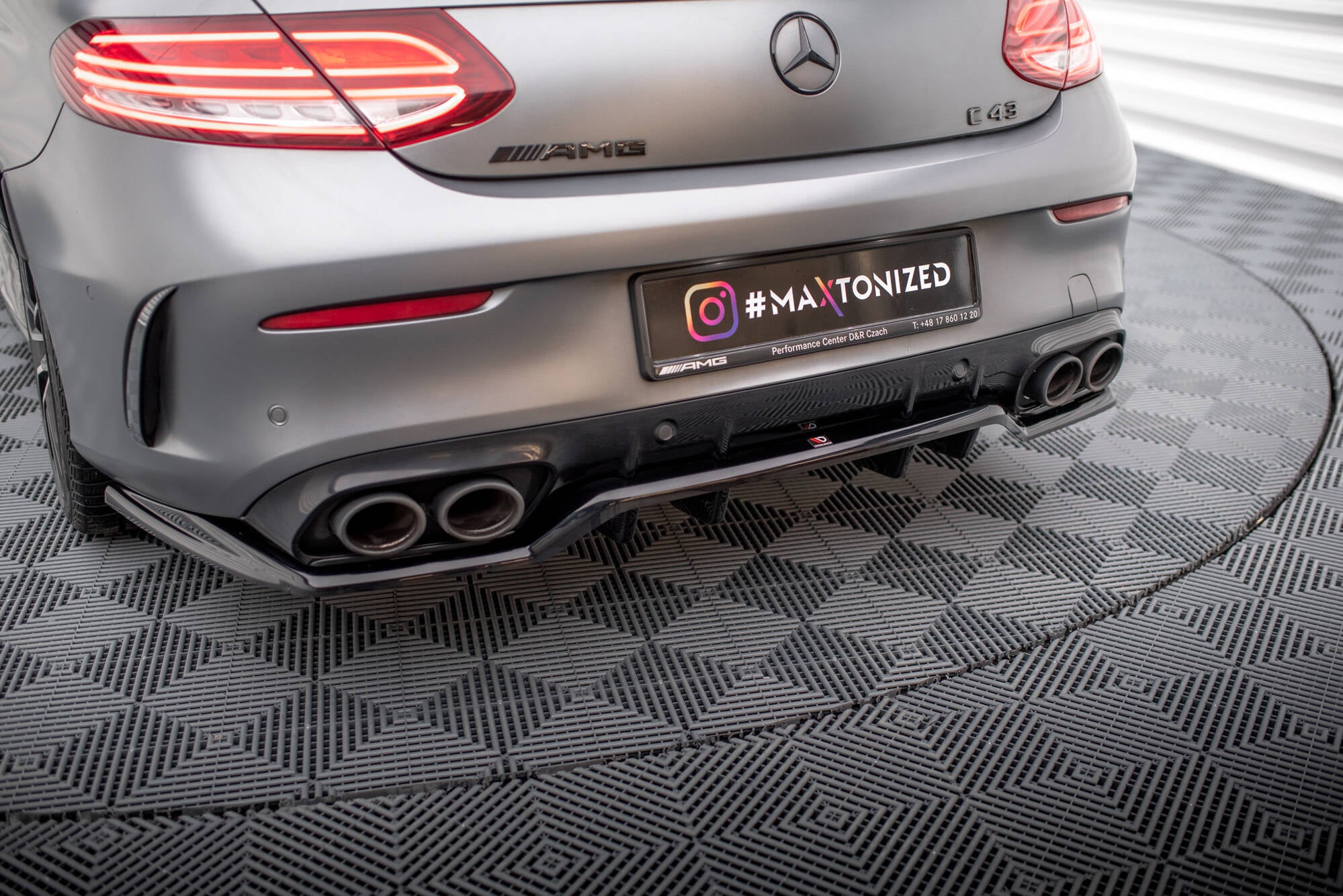 Rear splitter (with vertical bars) mercedes-amg c43 coupe / cabrio c205 facelift / a205 facelift