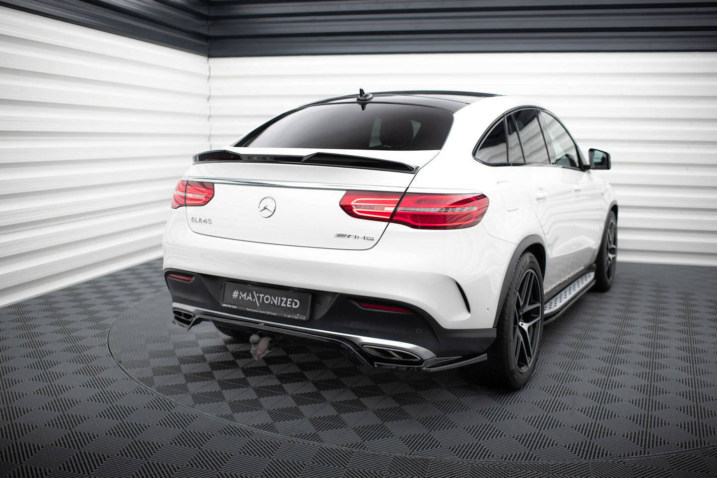 Rear splitter (with vertical bars) mercedes-amg gle 43 coupe c292